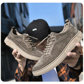 (PAGUE 1 LEVE 2) Sapatênis Masculino Em Couro Premium Off-Ekien + BRINDE